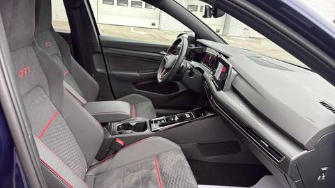 2024 Volkswagen Golf — sličica 9