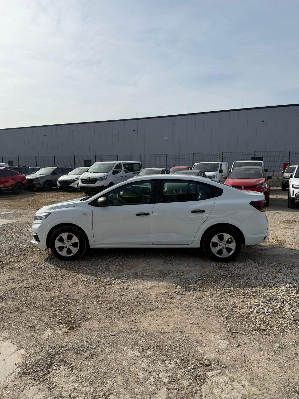 2026 Dacia Logan — fotografija 7