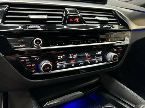 2021 BMW Serija 5 — sličica 12