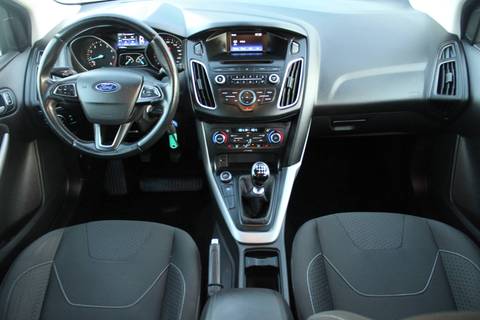 2016 Ford Focus karavan — sličica 13