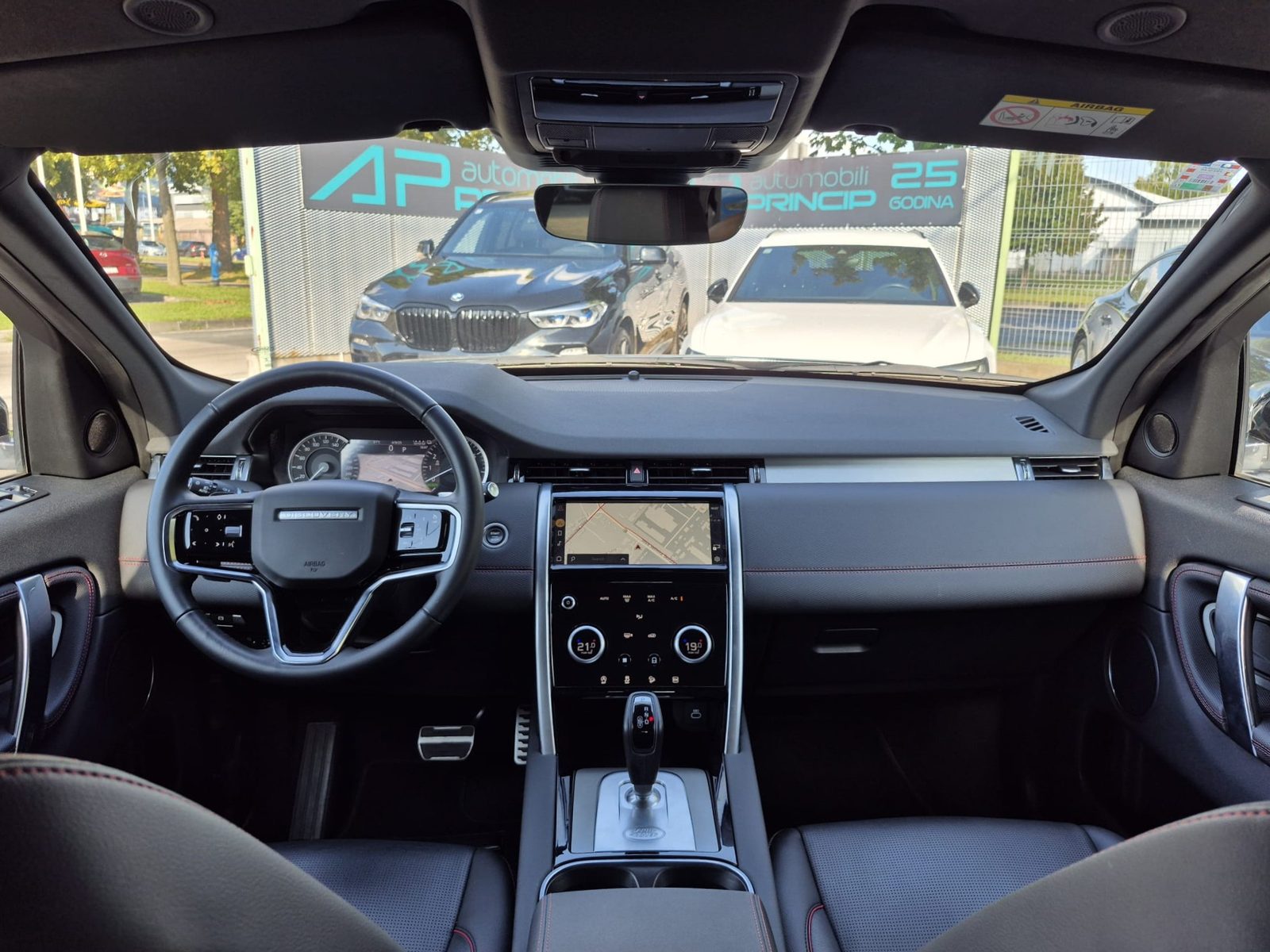 2022 Land Rover Discovery Sport — fotografija 12