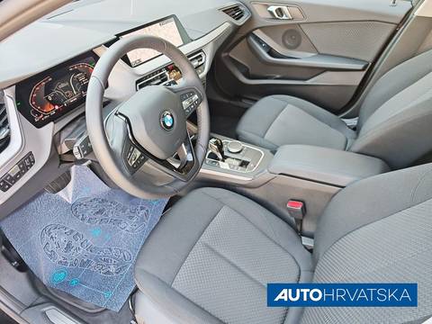 2023 BMW Serija 1 — sličica 9