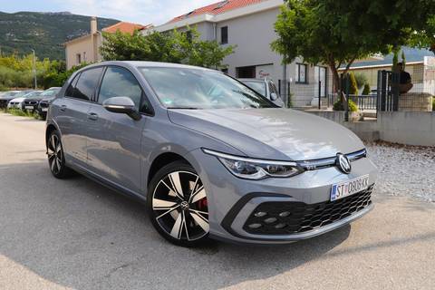 2021 Volkswagen Golf — sličica 12