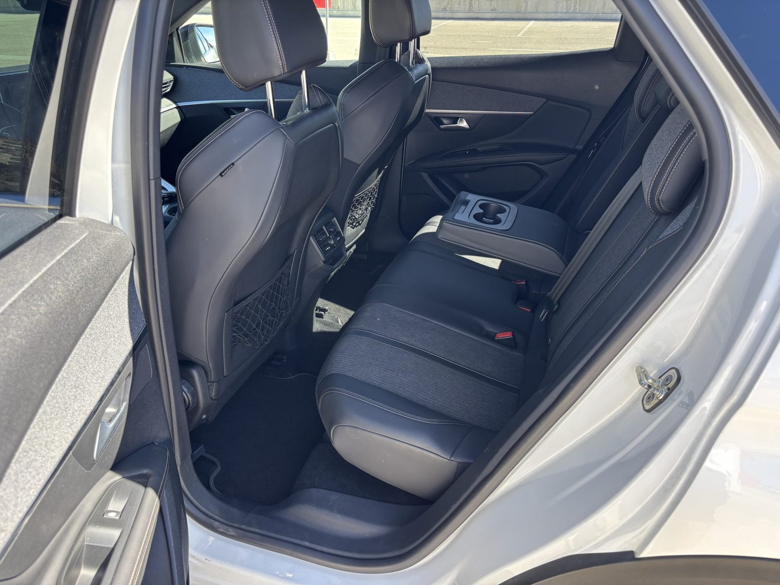 2018 Peugeot 3008 — fotografija 18