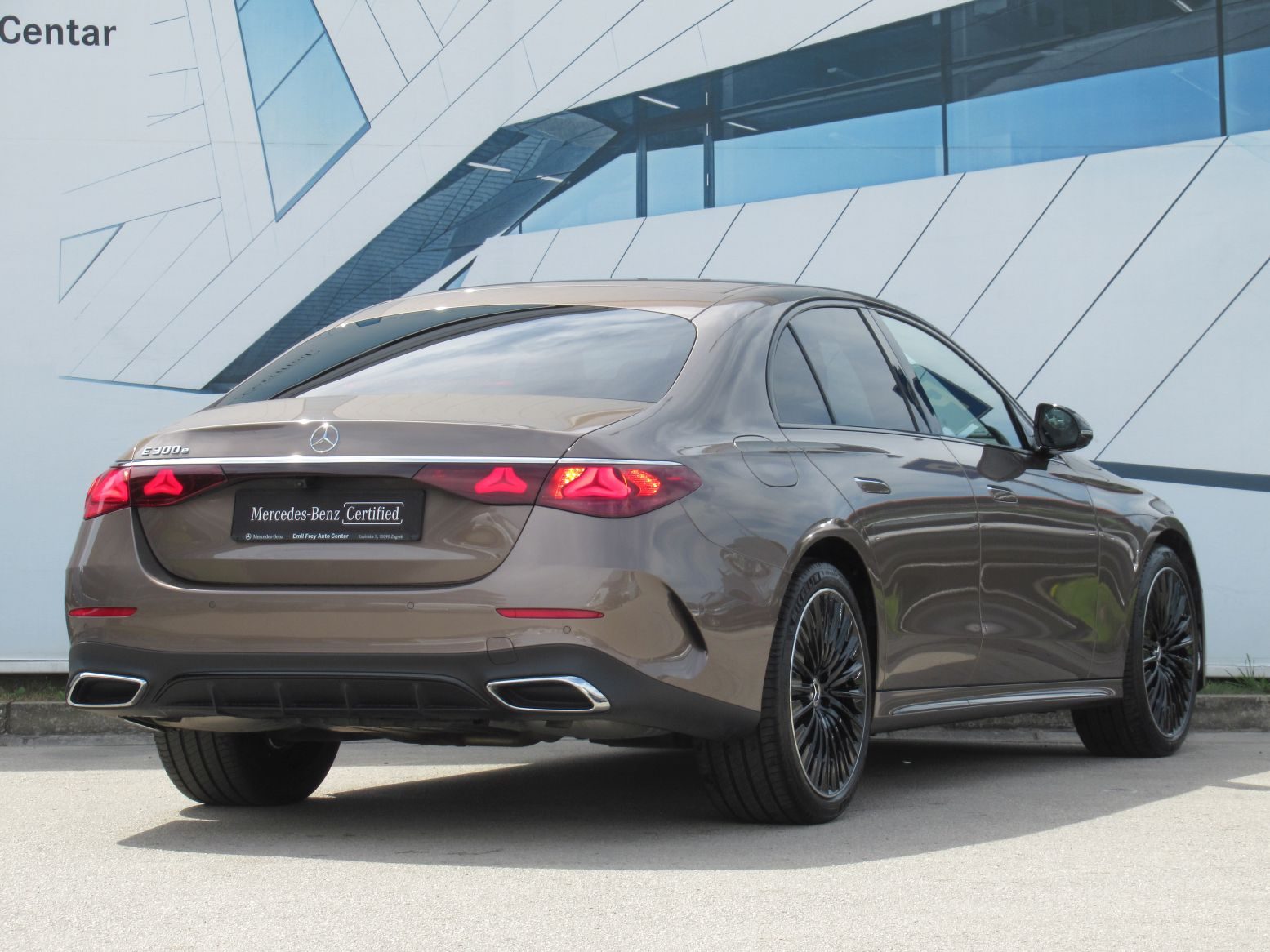 2025 Mercedes-Benz E-klasa AMG Line — fotografija 6