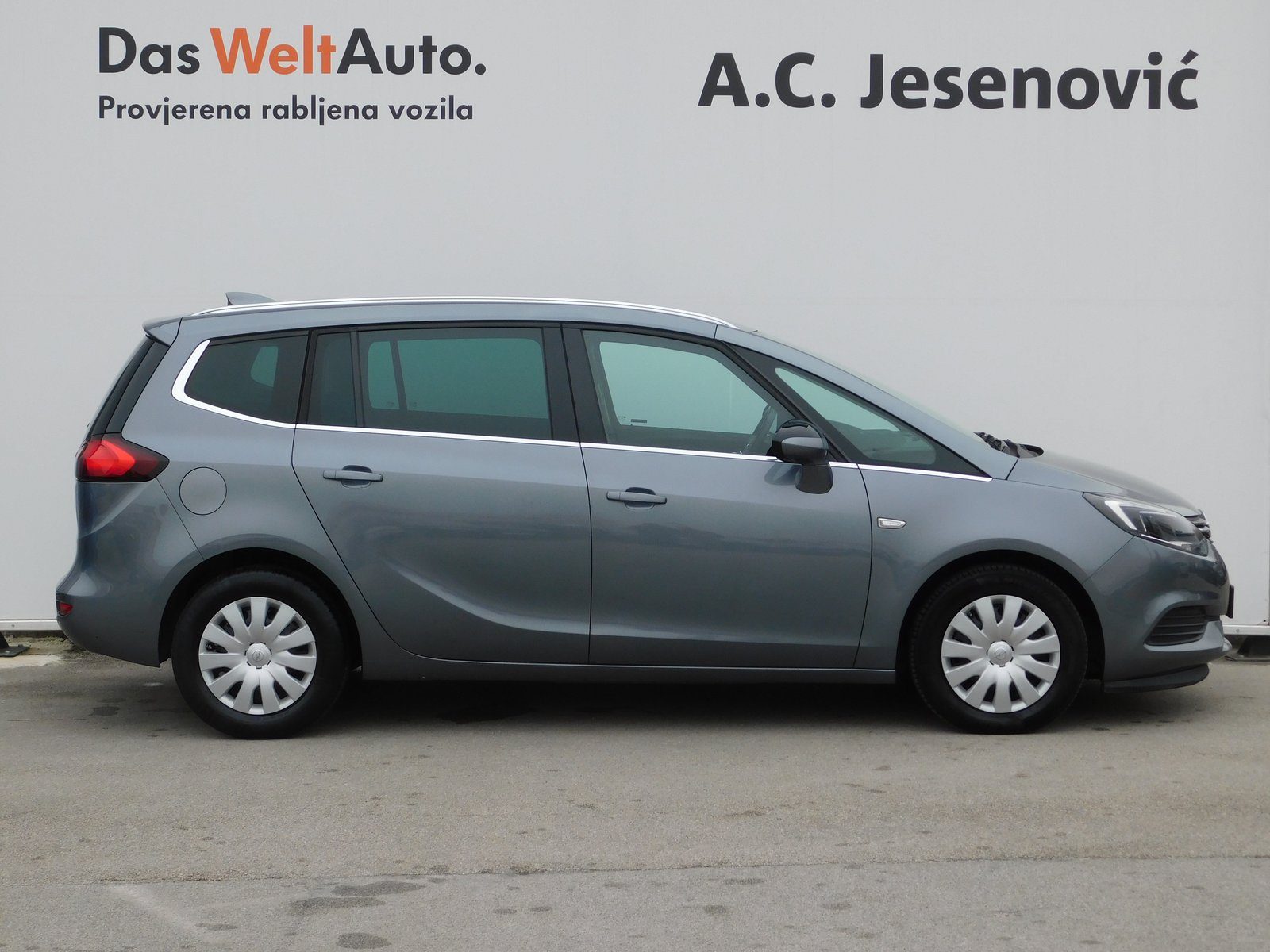 2017 Opel Zafira — fotografija 4