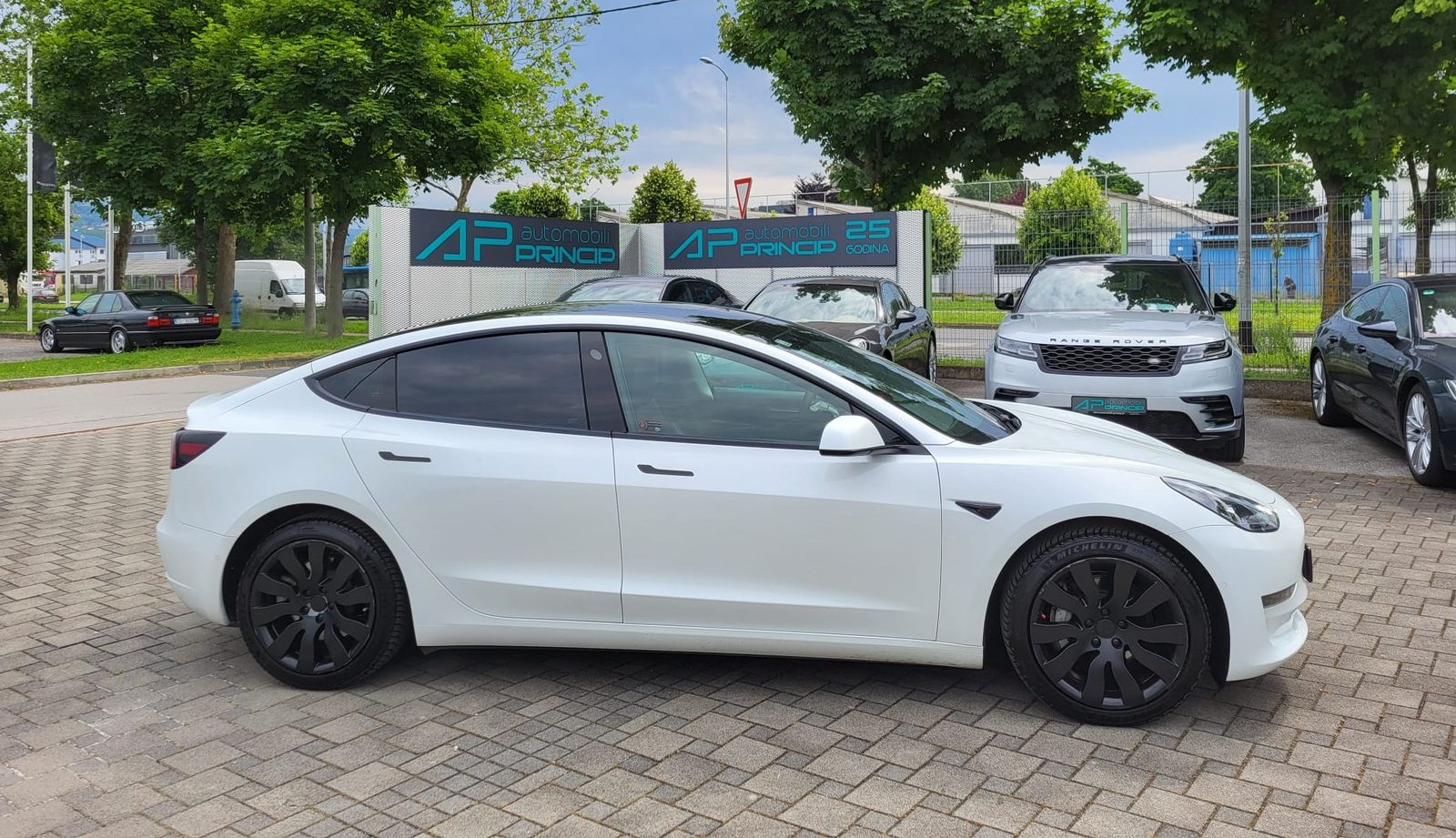 2021 Tesla Model 3 — fotografija 7