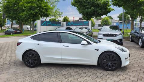 2021 Tesla Model 3 — sličica 7