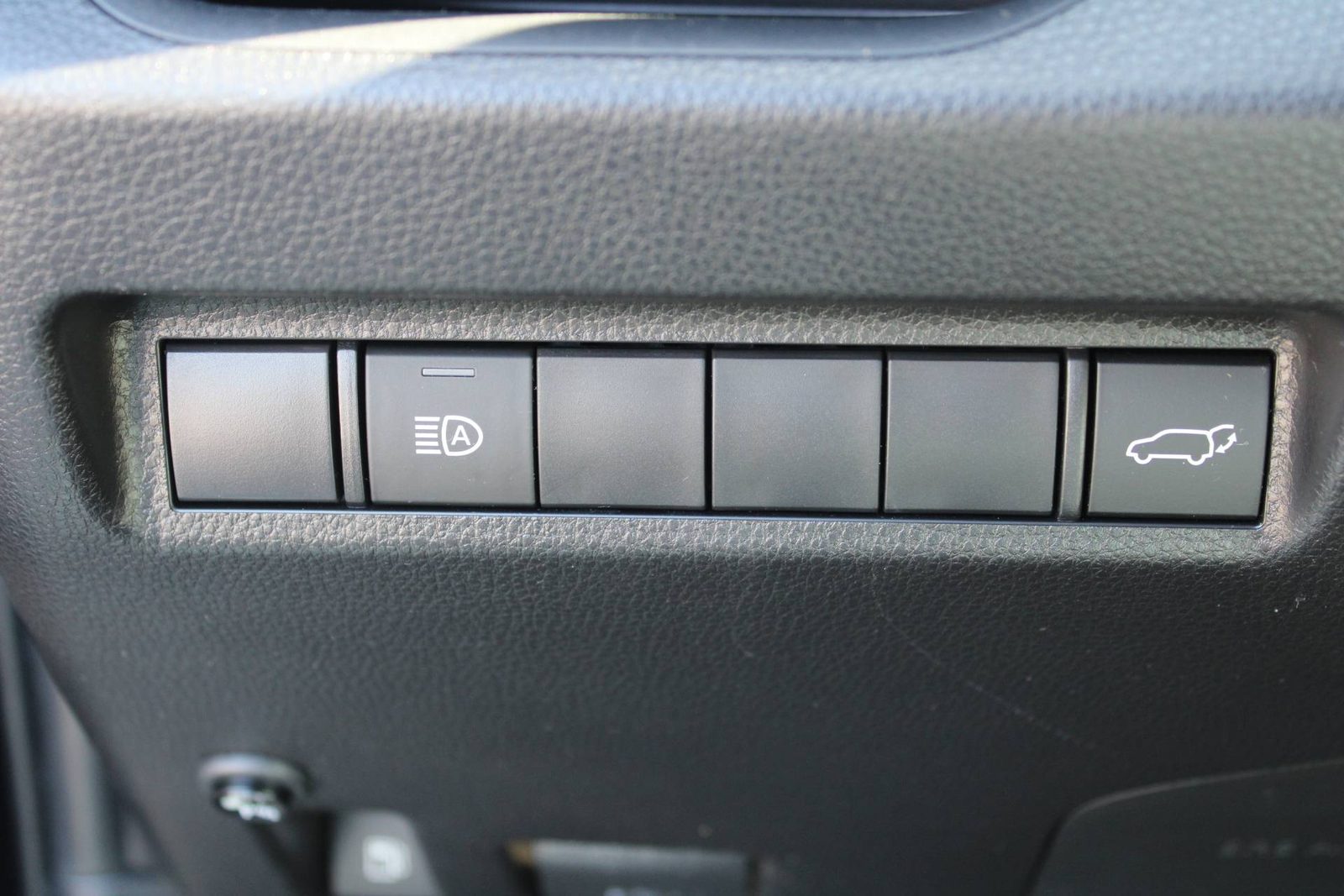 2022 Toyota RAV4 — fotografija 16