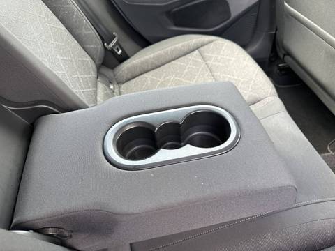 2021 Volkswagen Golf — sličica 18