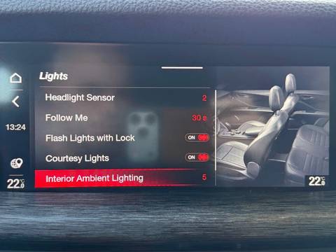 2020 Alfa Romeo Stelvio — sličica 18