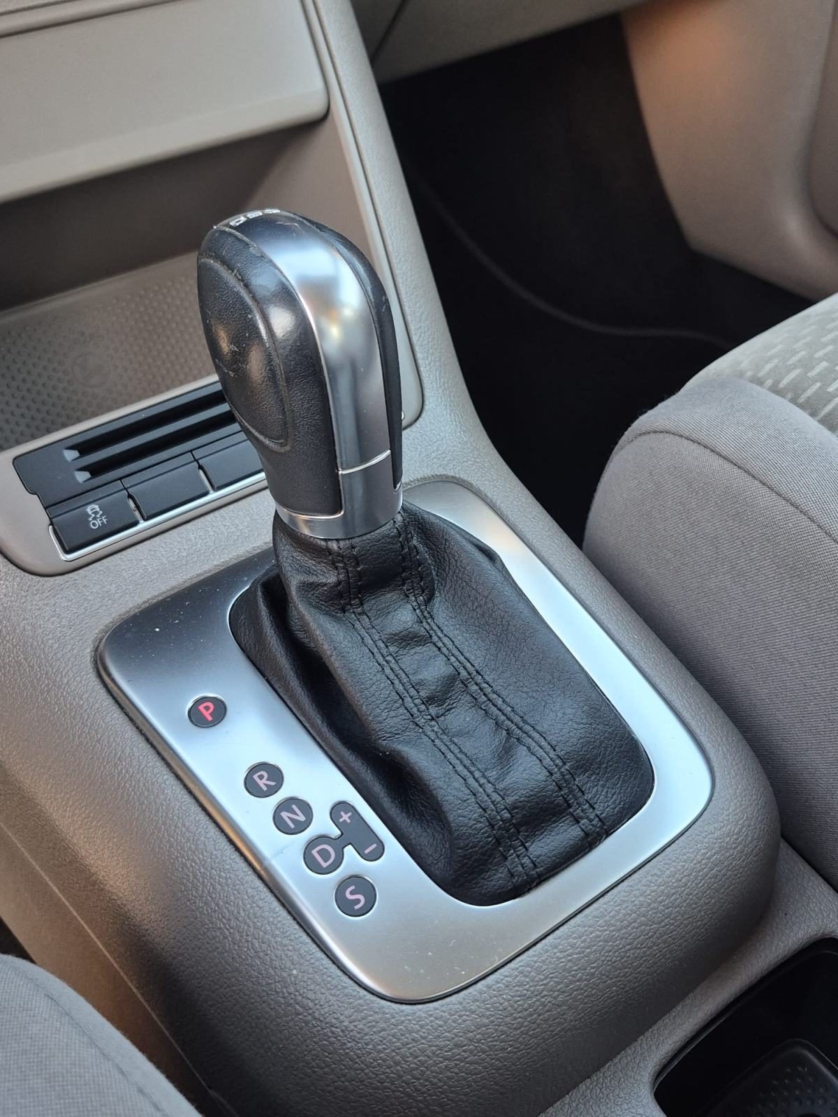 2012 Volkswagen Golf Plus — fotografija 14
