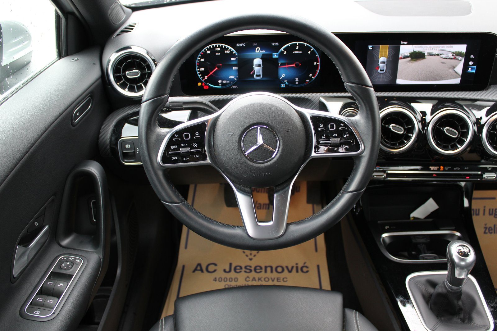 2022 Mercedes-Benz A-klasa — fotografija 10