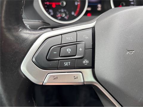 2021 Volkswagen Tiguan — sličica 14