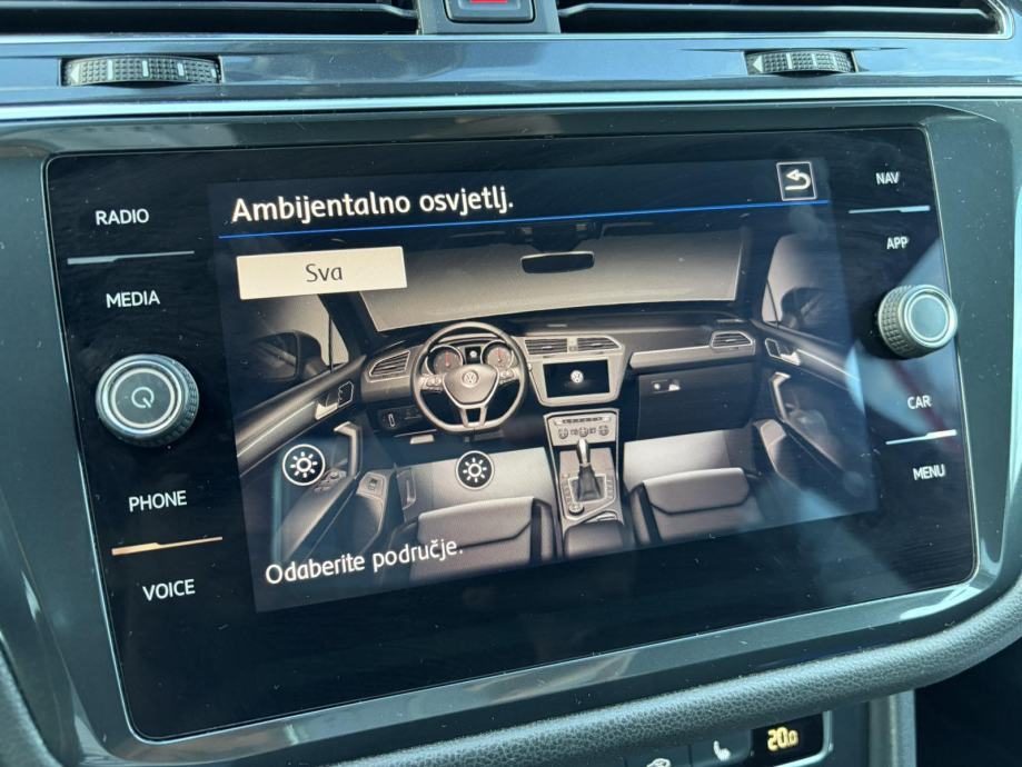 2018 Volkswagen Tiguan — fotografija 20