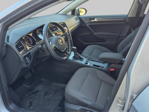 2019 Volkswagen Golf — sličica 11