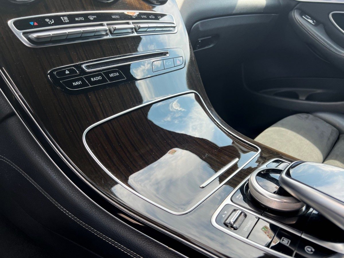 2020 Mercedes-Benz GLC — fotografija 18