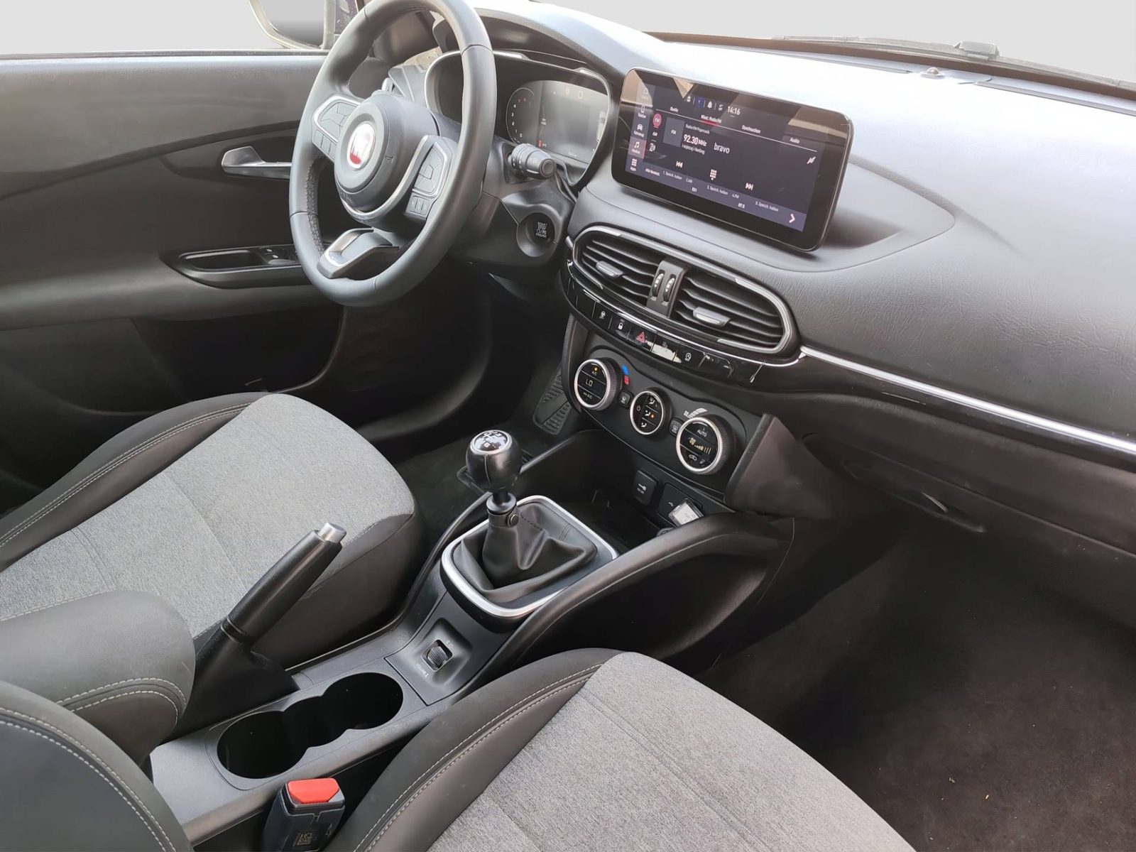 2023 Fiat Tipo — fotografija 11