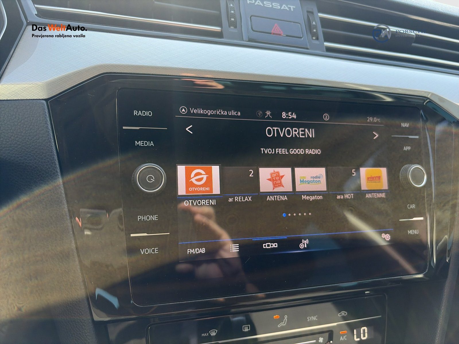 2021 Volkswagen Passat — fotografija 18