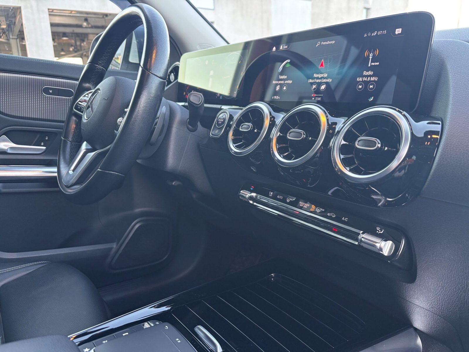 2020 Mercedes-Benz GLA Progressive — fotografija 12