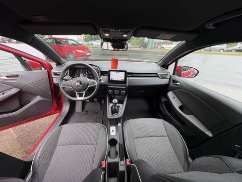 2021 Renault Clio V — sličica 16