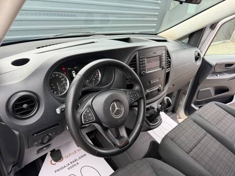 2016 Mercedes-Benz Vito — sličica 11