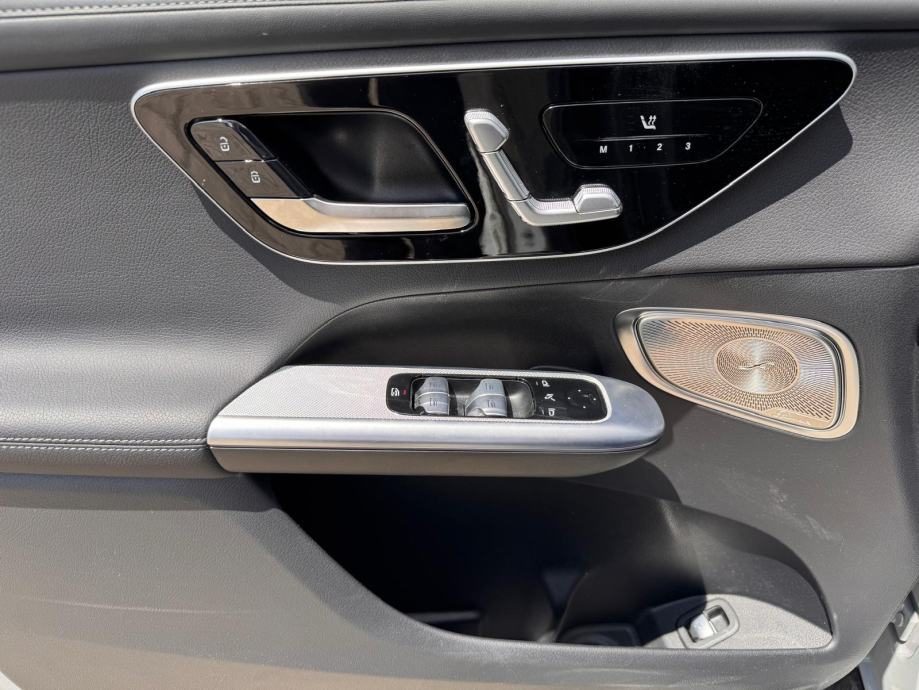 2024 Mercedes-Benz GLC — fotografija 11