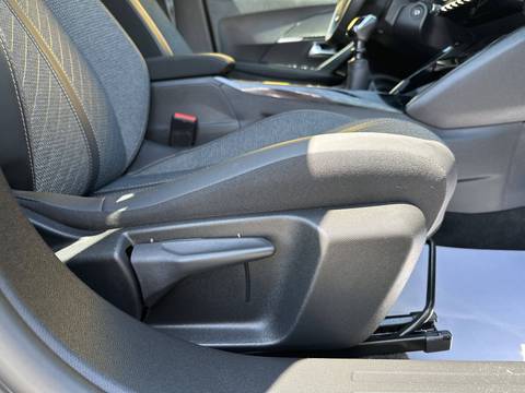 2025 Peugeot 2008 — sličica 22