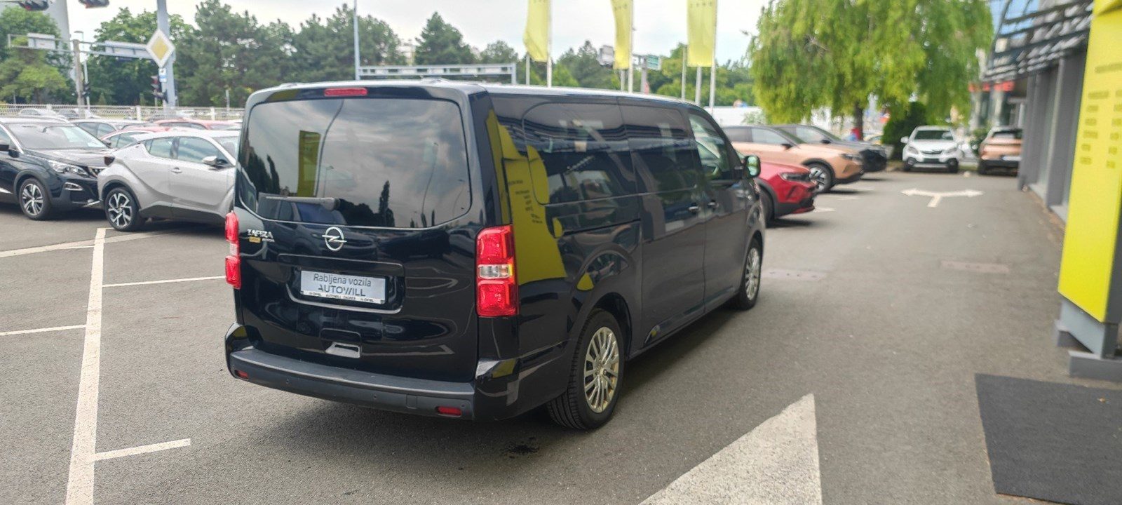 2023 Opel Zafira — fotografija 5