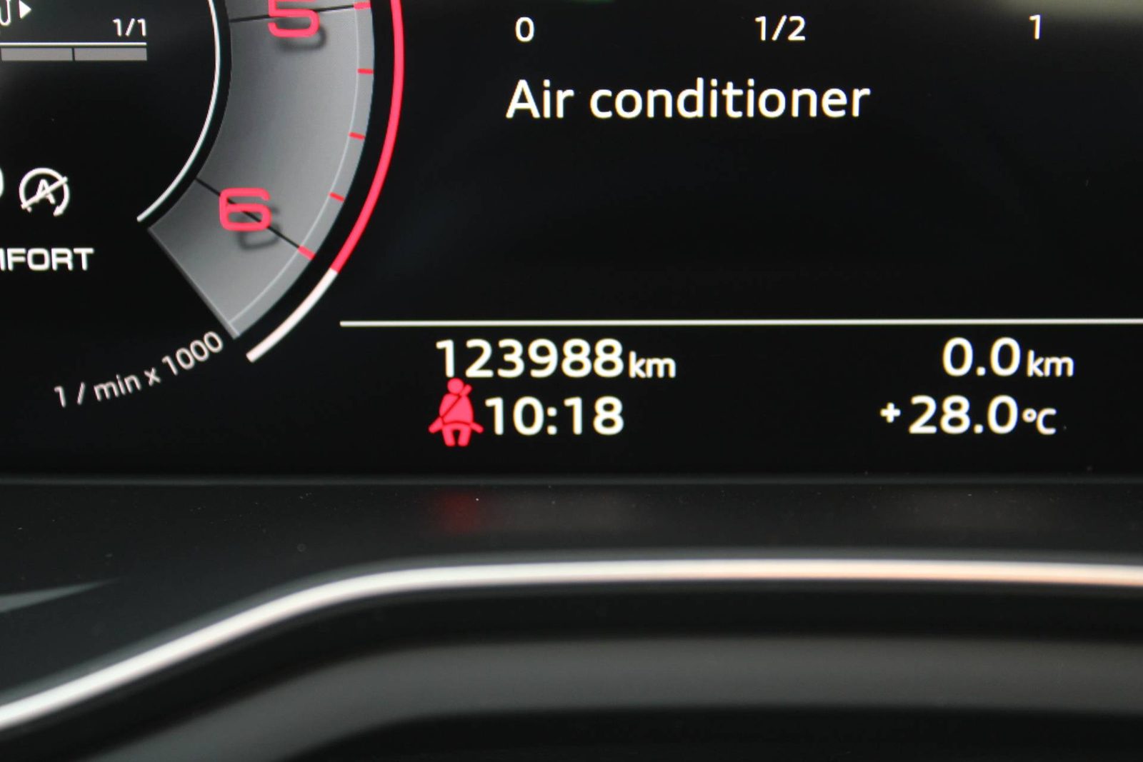 2022 Audi A4 — fotografija 23