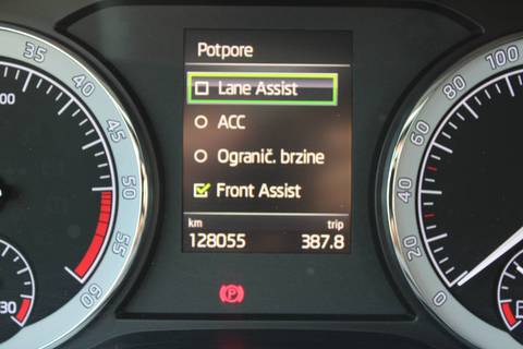 2019 Škoda Karoq — sličica 23