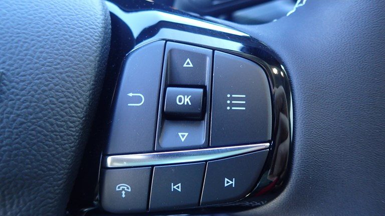 2025 Ford Kuga — fotografija 15