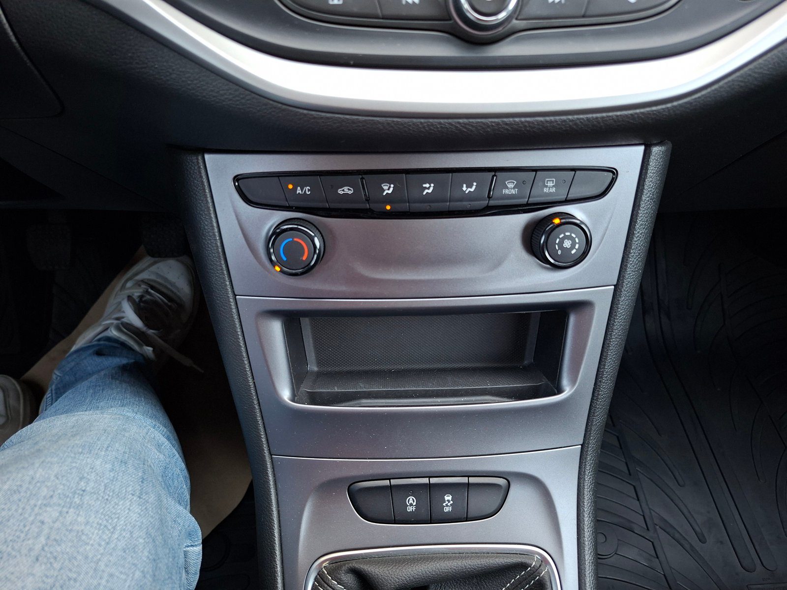2021 Opel Astra — fotografija 15
