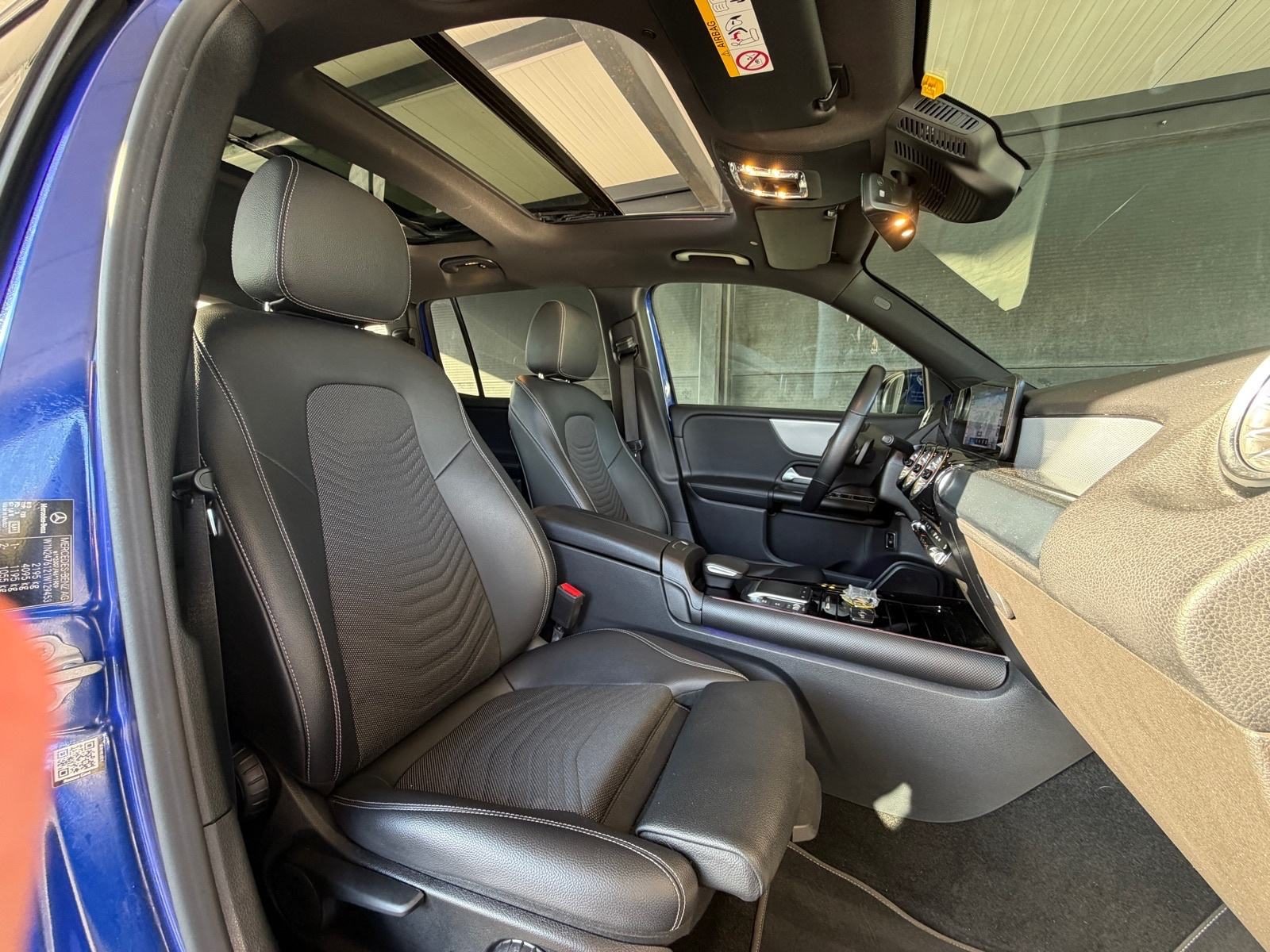 2021 Mercedes-Benz GLB — fotografija 6