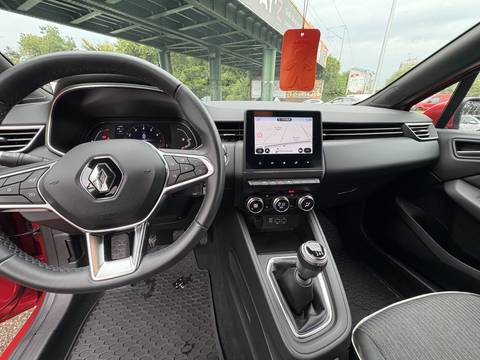 2021 Renault Clio V — sličica 17