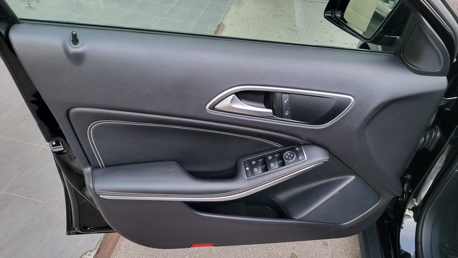 2015 Mercedes-Benz GLA — fotografija 9
