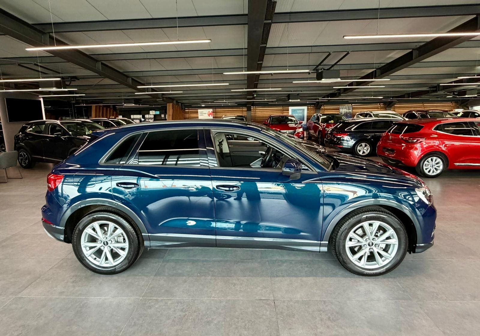 2019 Audi Q3 — fotografija 8