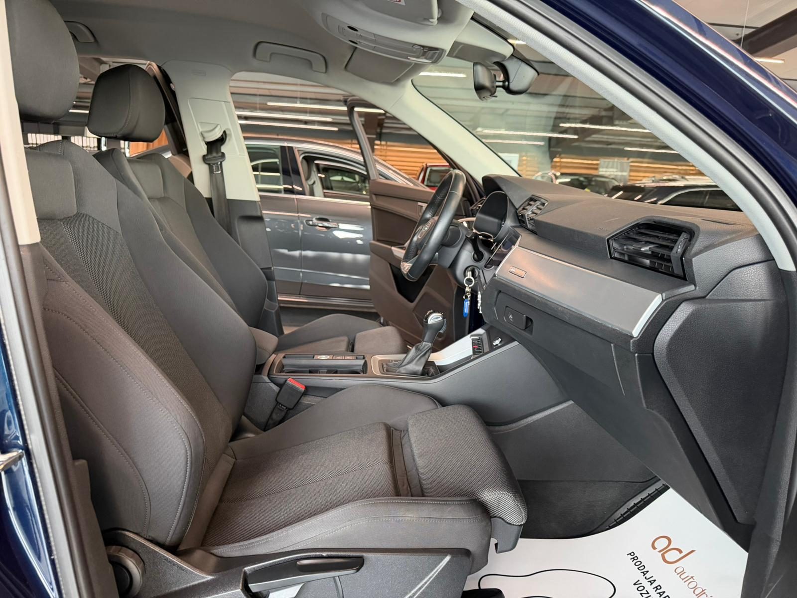 2019 Audi Q3 — fotografija 21