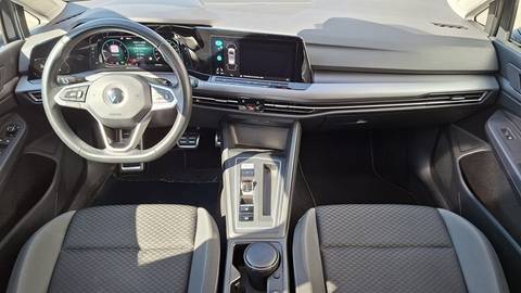 2022 Volkswagen Golf — sličica 4