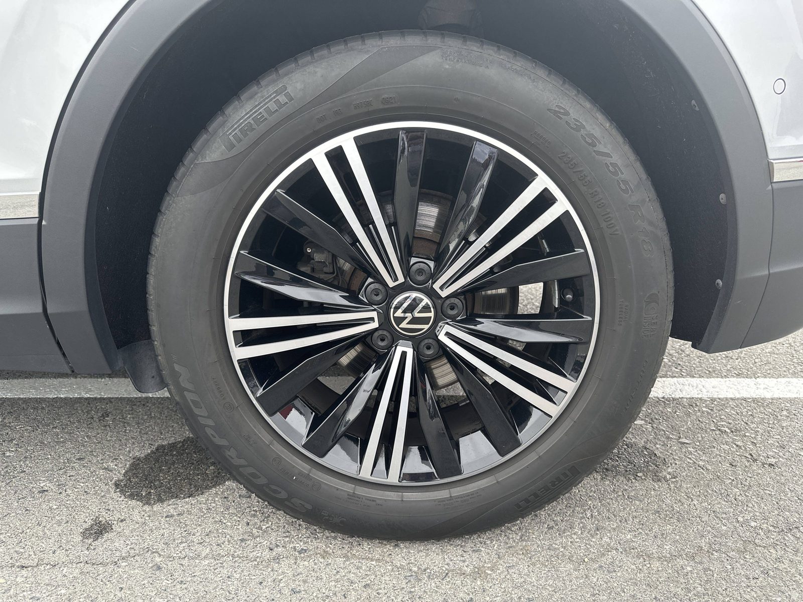 2021 Volkswagen Tiguan — fotografija 15