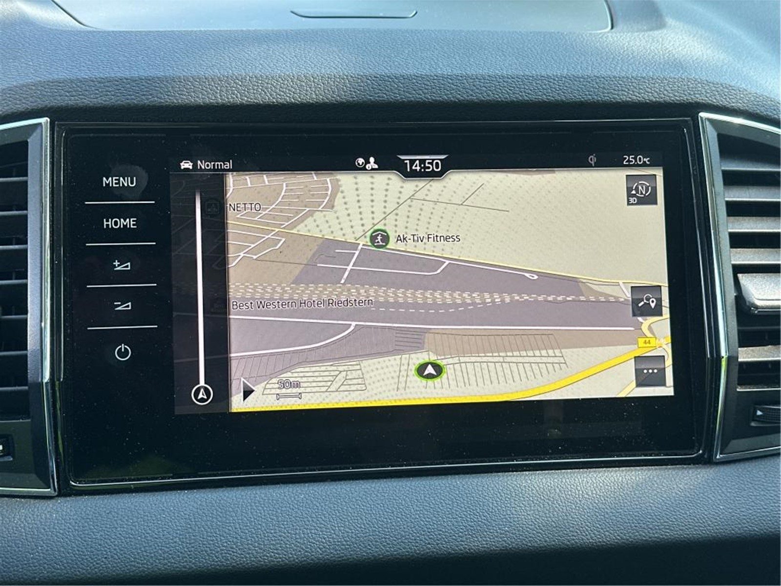 2022 Škoda Karoq — fotografija 11