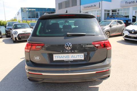 2021 Volkswagen Tiguan — sličica 6