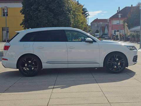 2017 Audi Q7 — sličica 8
