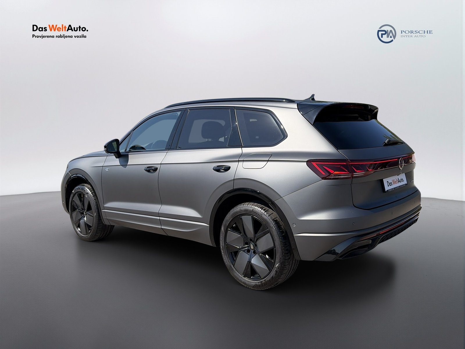 2025 Volkswagen Touareg — fotografija 3