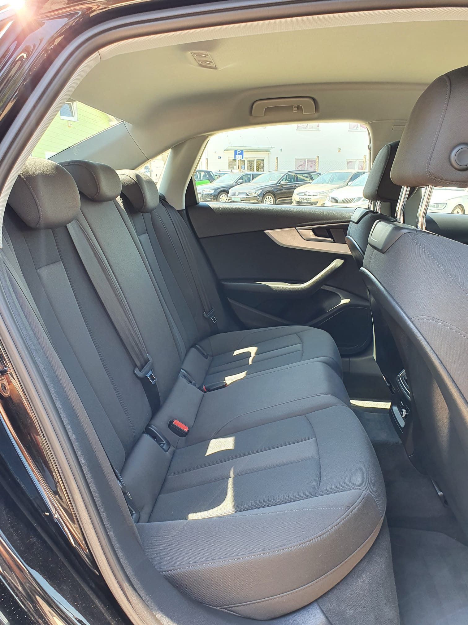 2018 Audi A4 — fotografija 11