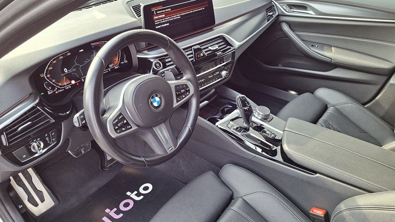 2023 BMW Serija 5 — fotografija 5
