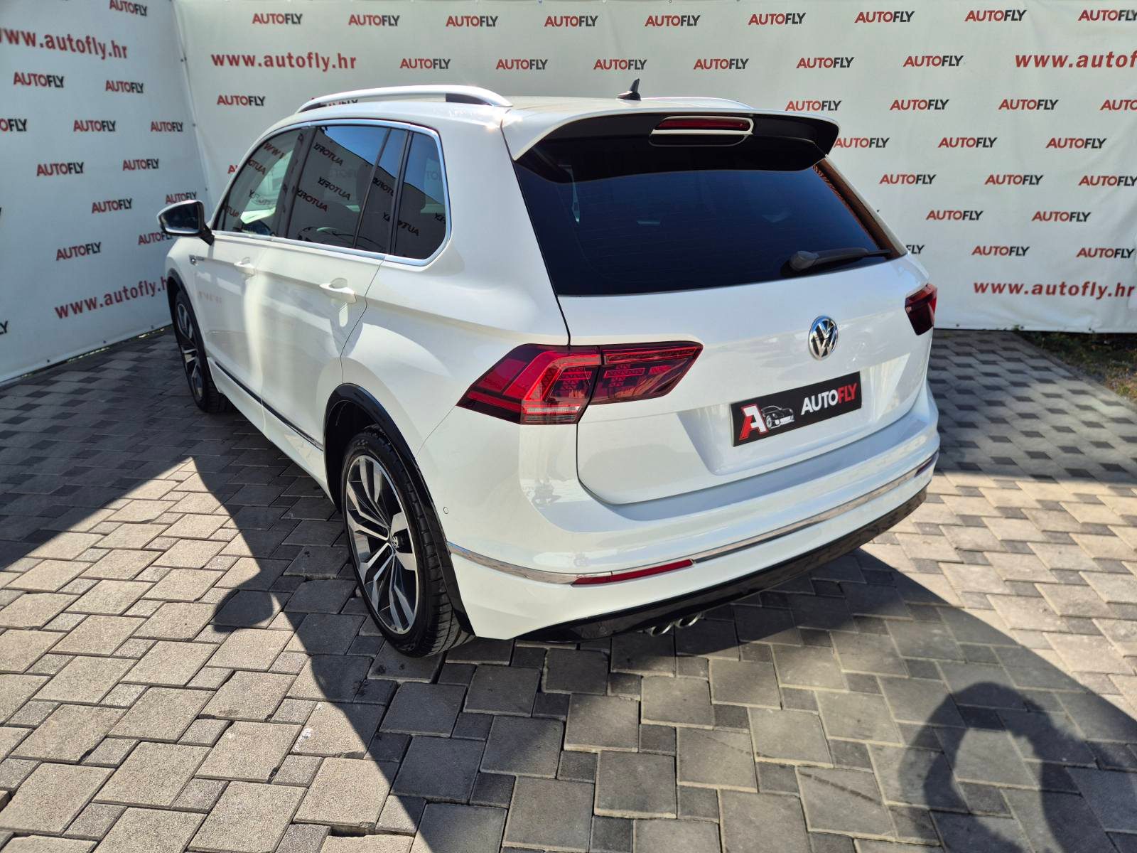 2018 Volkswagen Tiguan R-Line — fotografija 6
