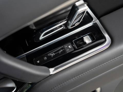 2023 Land Rover Range Rover — sličica 21