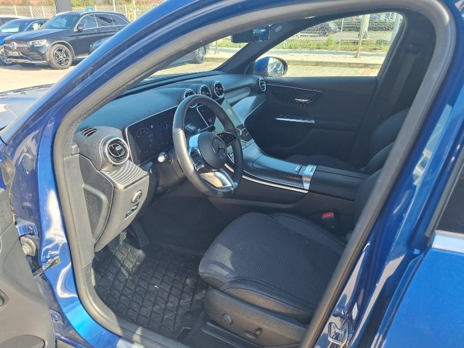 2025 Mercedes-Benz GLC — fotografija 10