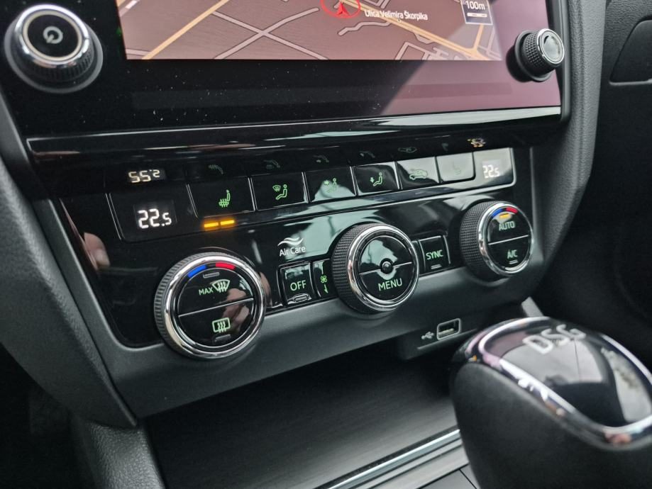 2020 Škoda Octavia Combi — fotografija 19